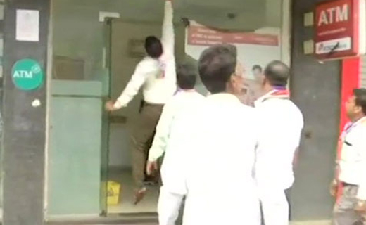 Petrol @ 89.97 in Maharashtra town, highest in India, amid fuel protests